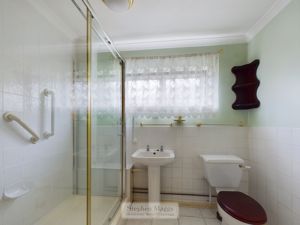 Photo 8- click for photo gallery